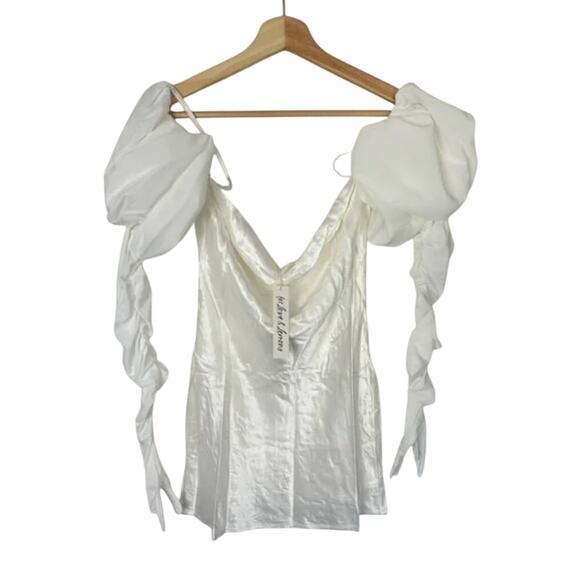 (M) NWT $279 For Love & Lemons Hazel Mini Dress with Gloves White - Picture 8 of 10